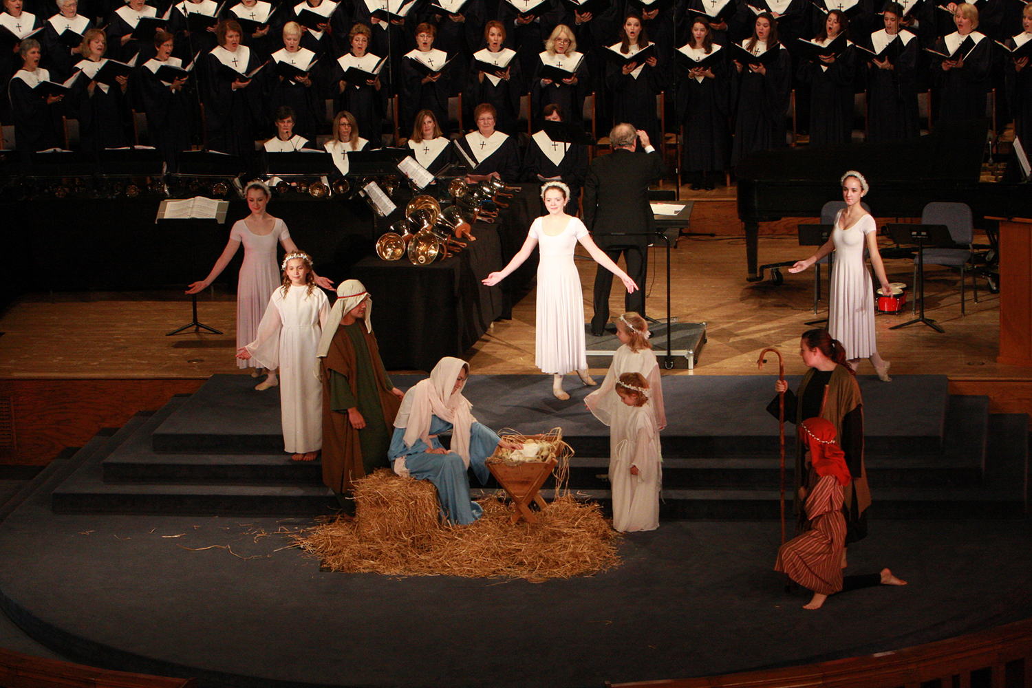 United Methodist congregation celebrates the birth of Christ. (Photo/Roswell UMC/Creative Commons)