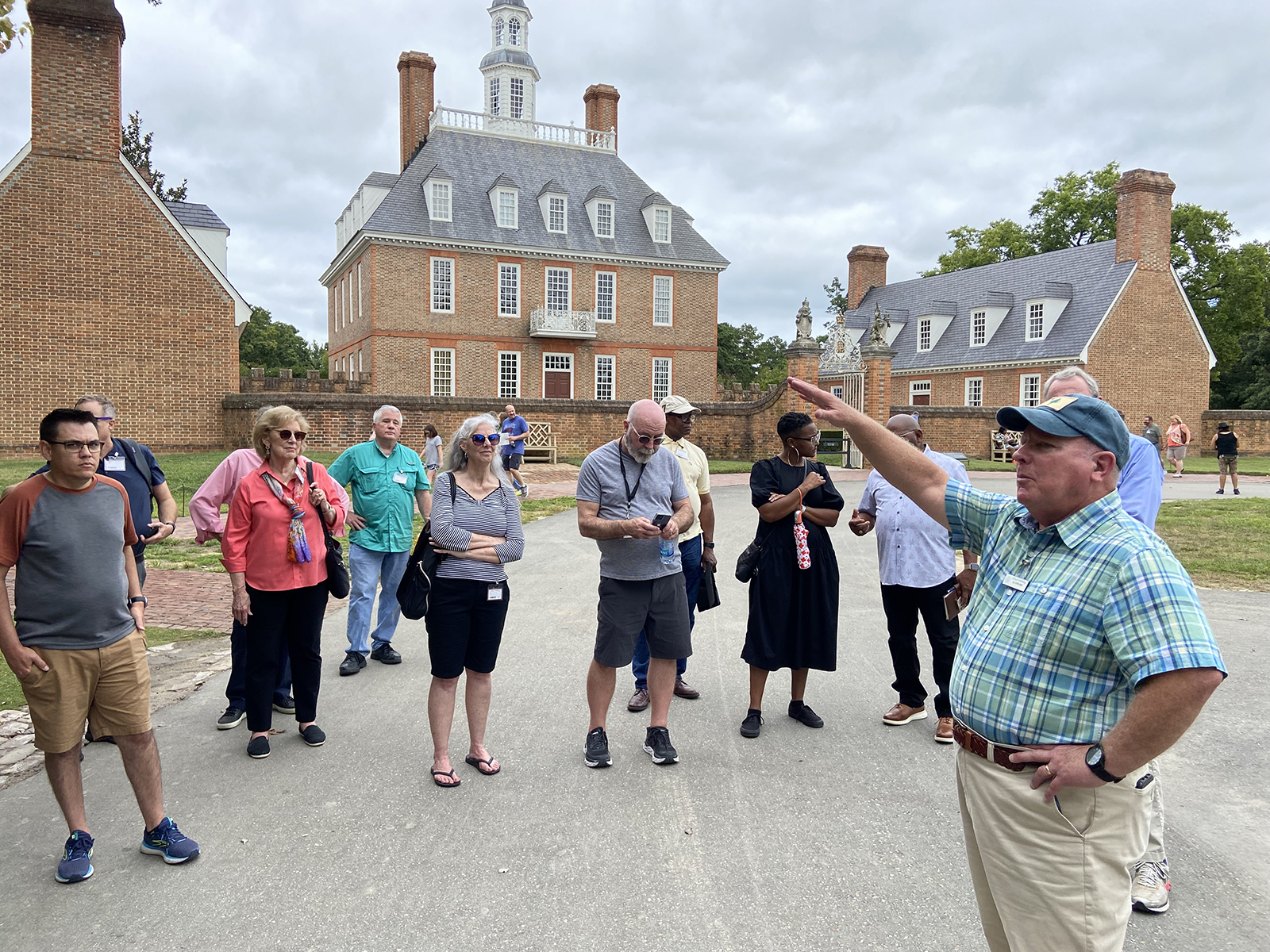 In Colonial Williamsburg, A Paved-over Parking Lot And An Almost-lost ...